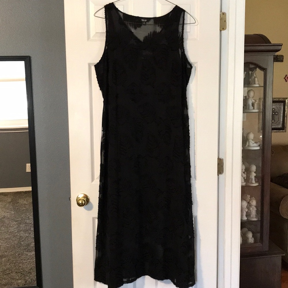 Simply Vera Wang Black Dress